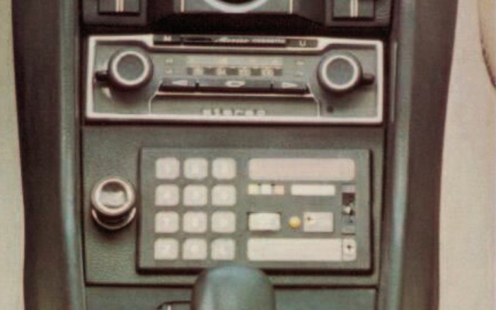 MERCEDeS W116 mit Autotelefon BECKER AT160 B-Netz