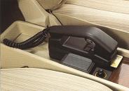 Aschenbechereinbau bei Bedienteil Autotelefon im Mercedes W124