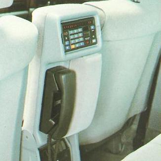 W126 Mercedes mit Autotelefon BECKER AT76S B-NETZ